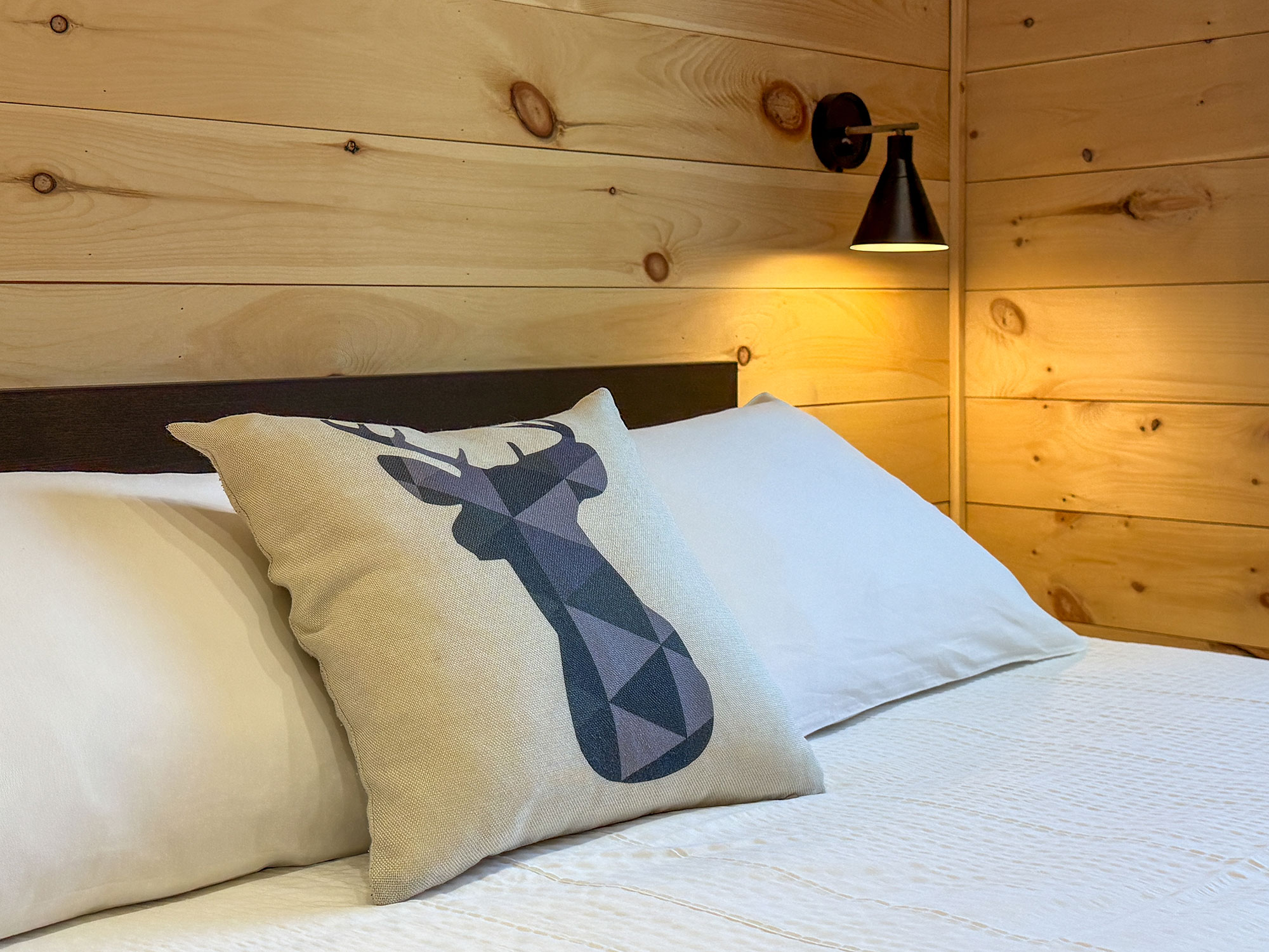 Canoe Cove - Cabin #11
