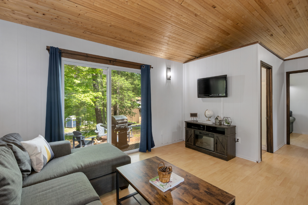 Canoe Cove - Cabin #11