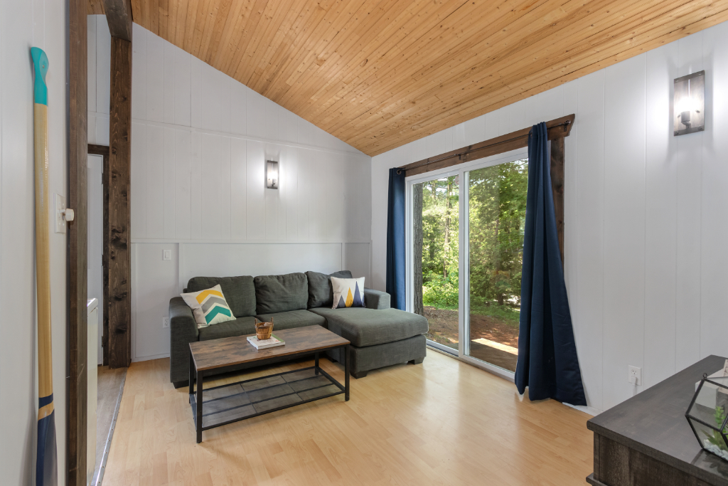 Canoe Cove - Cabin #11