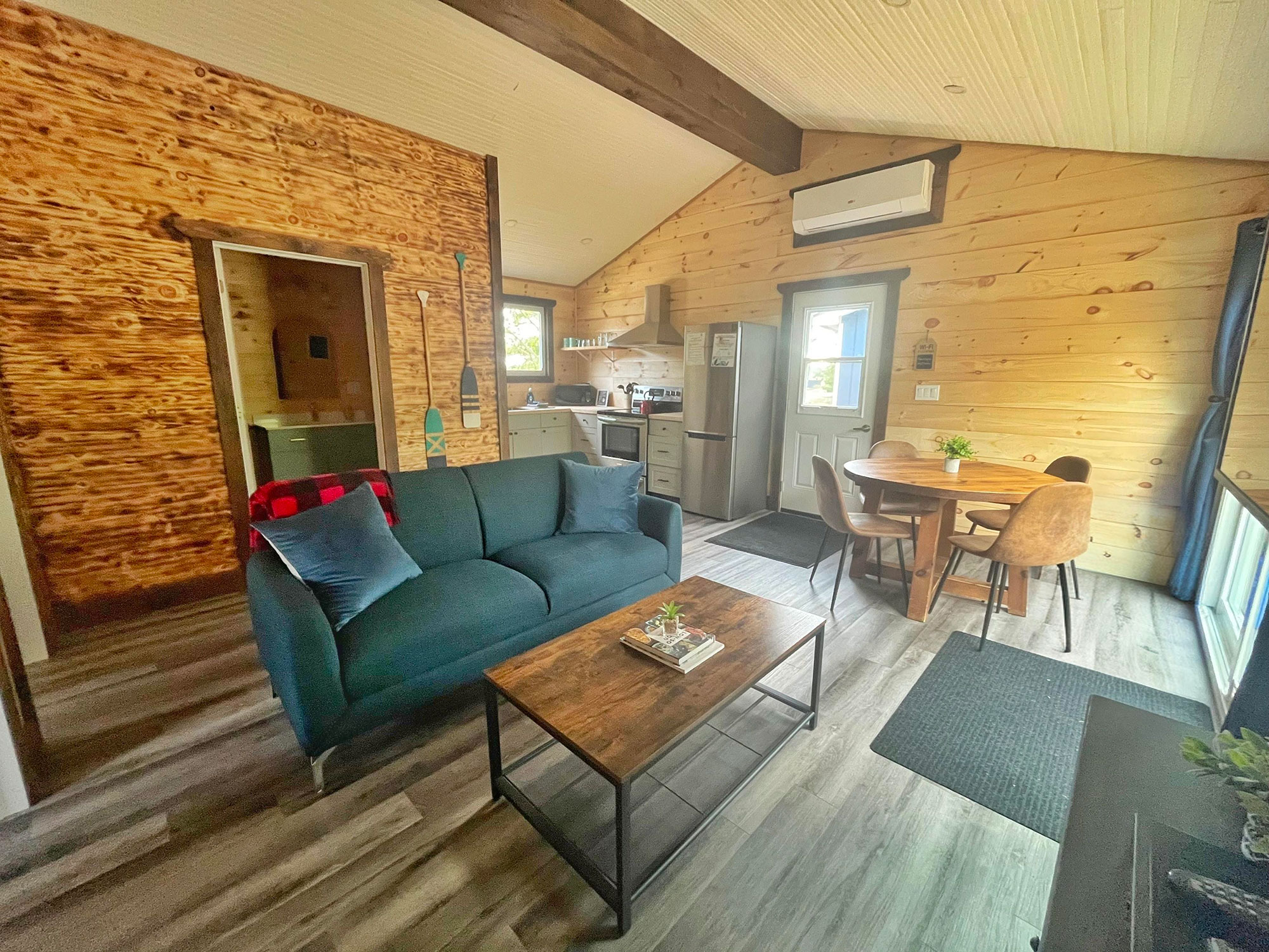 Canoe Cove - Cabin #11