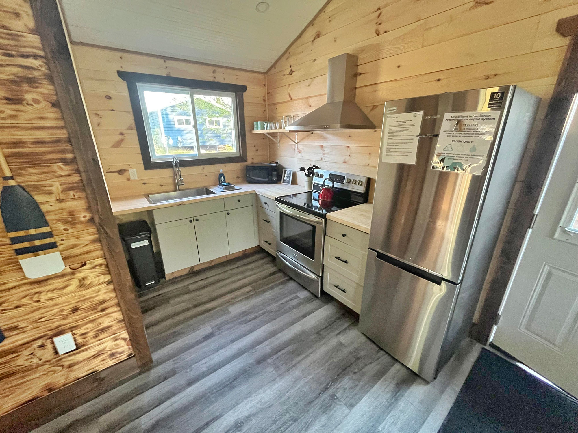 Canoe Cove - Cabin #11