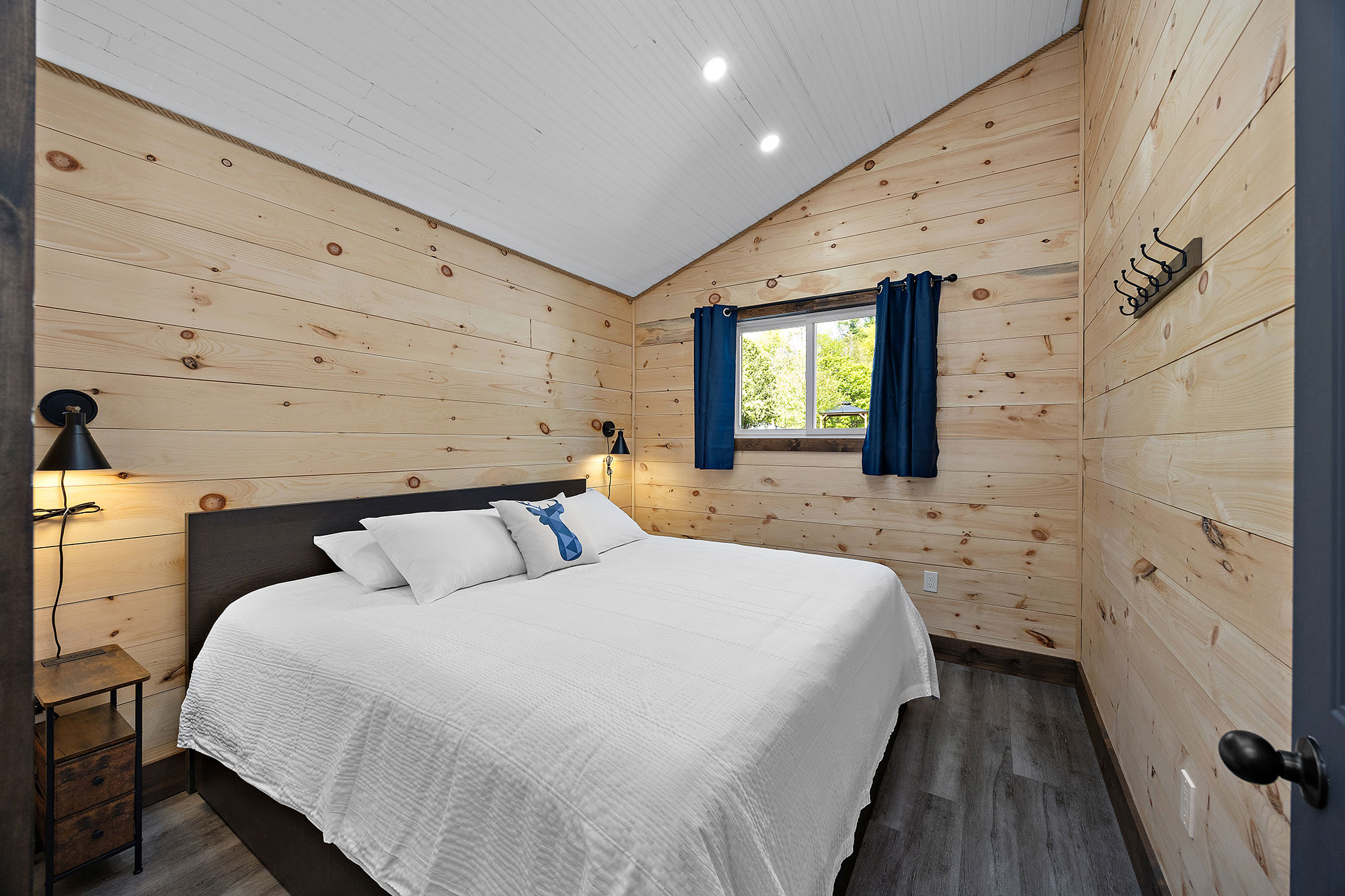 Canoe Cove - Cabin #11
