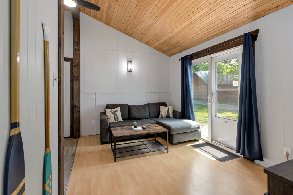 Pines Bay - Cabin #10